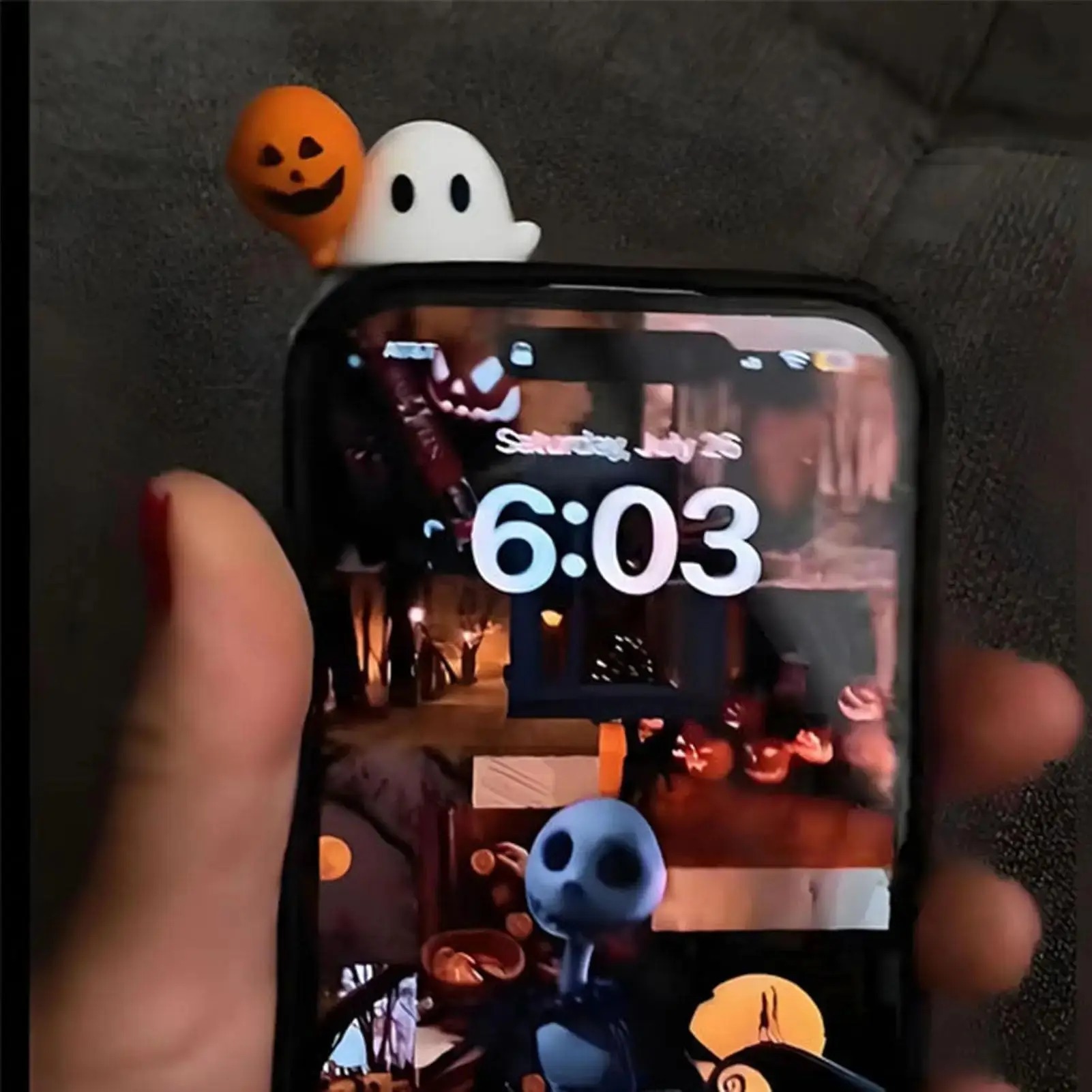 Ghostees Mystery Phone Buddy,  – обзор и цена Phone Accessories Toys